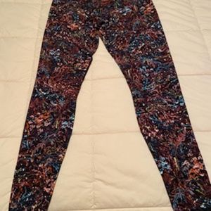 Lululemon leggings (size 10)